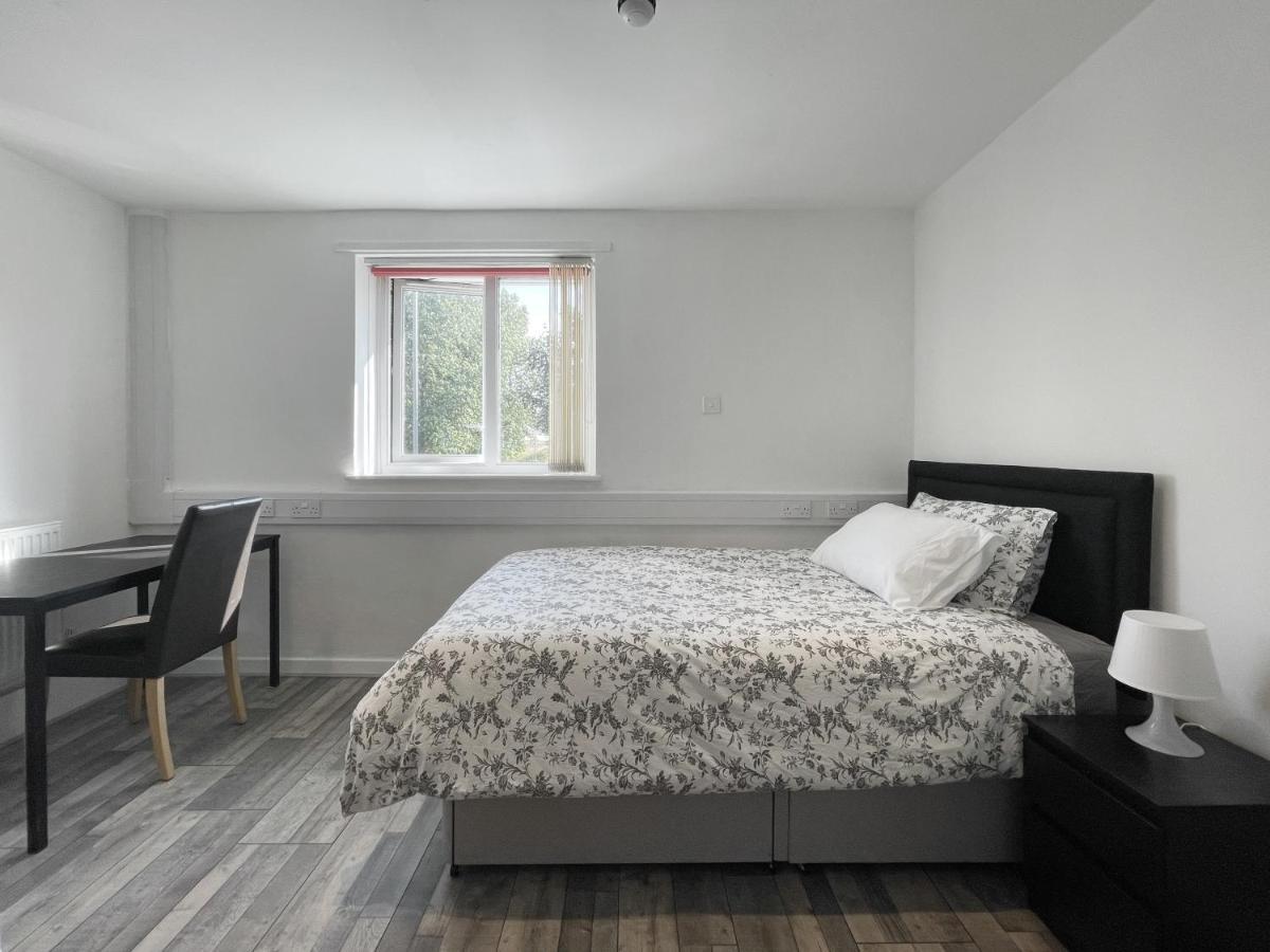 Bright, Warm & Cozy House In Harpurhey Manchester Exterior foto